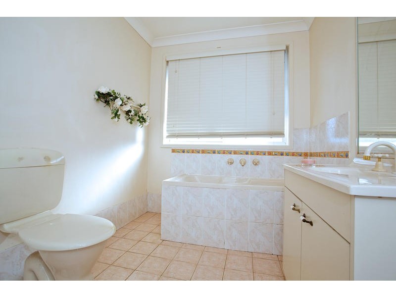 12 Condor Place, Glenmore Park NSW 2745