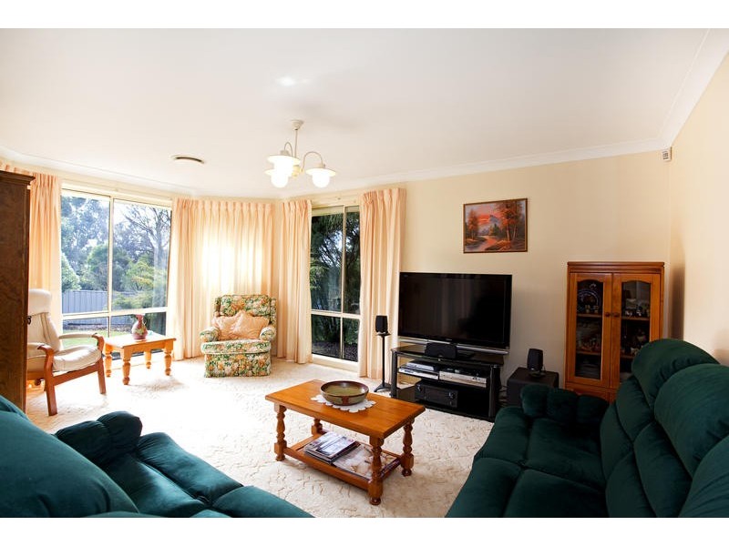 80 Sir John Jamison Cct, Glenmore Park NSW 2745