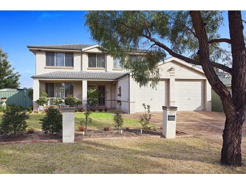 28 Sunningdale Drive, Glenmore Park NSW 2745