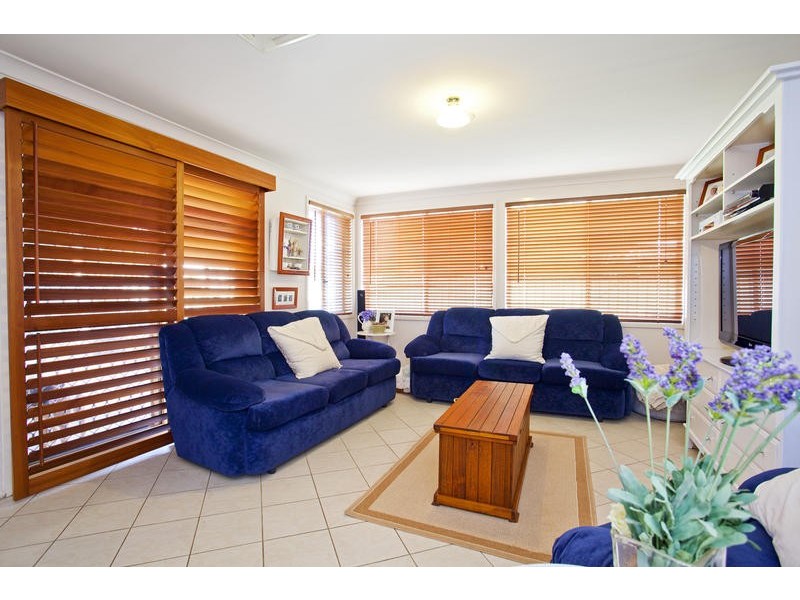 28 Sunningdale Drive, Glenmore Park NSW 2745