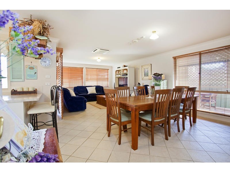 28 Sunningdale Drive, Glenmore Park NSW 2745