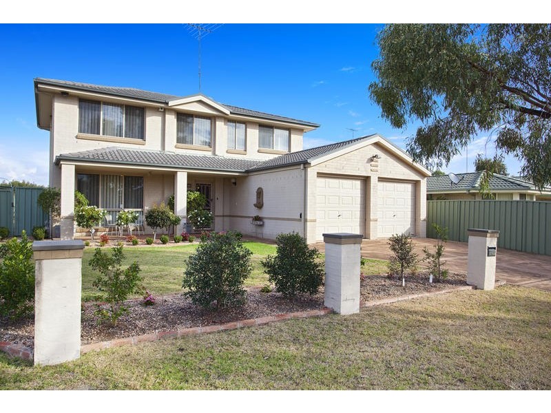 28 Sunningdale Drive, Glenmore Park NSW 2745
