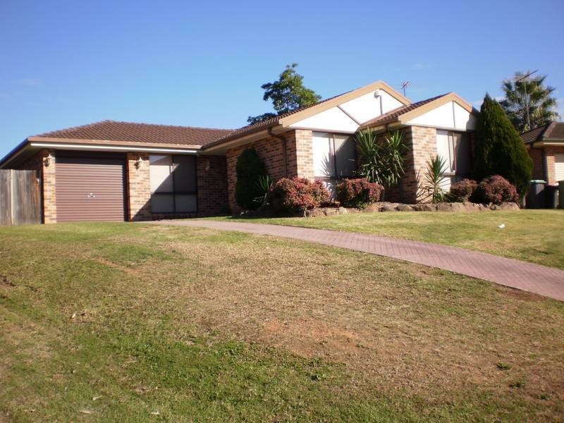 36 Woodlands Drive, Glenmore Park NSW 2745