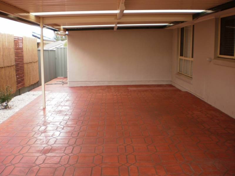 9 Terra Court, Glenmore Park NSW 2745