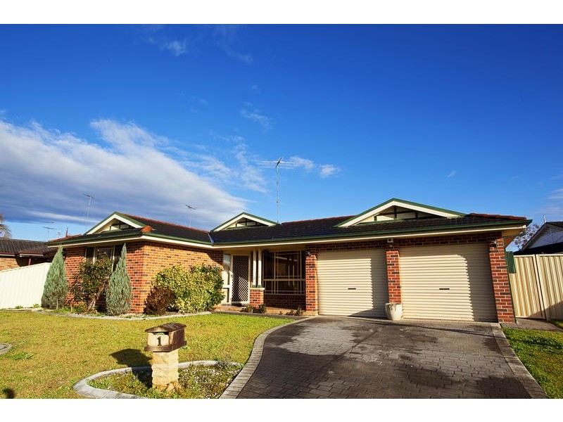 1 Bujan Street, Glenmore Park NSW 2745