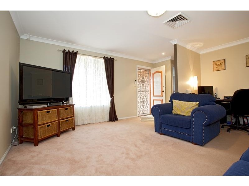 19 Wollabi Cres, Glenmore Park NSW 2745