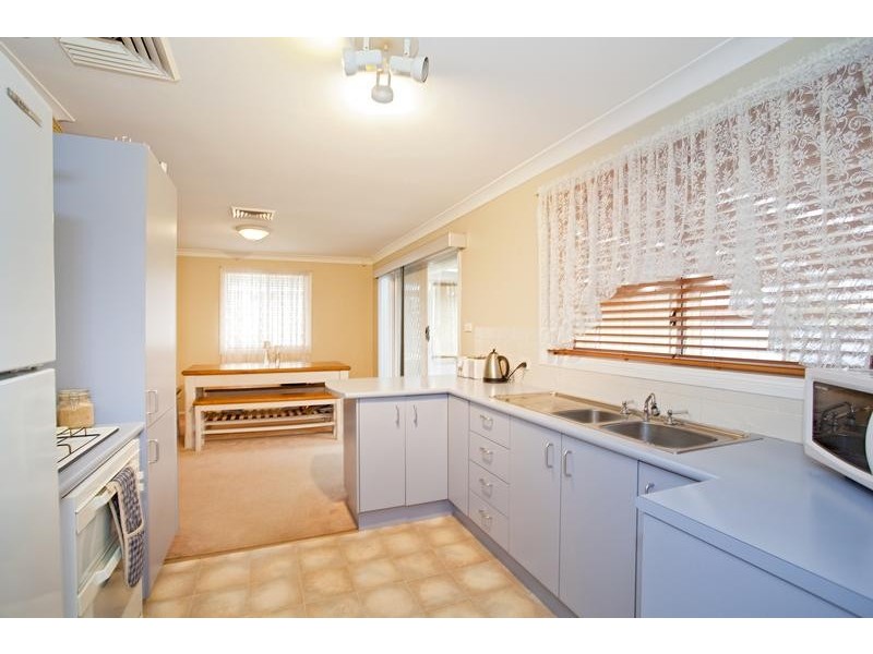 19 Wollabi Cres, Glenmore Park NSW 2745