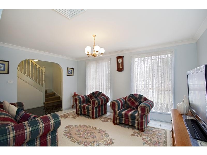 25 Sir John Jamison Cct, Glenmore Park NSW 2745