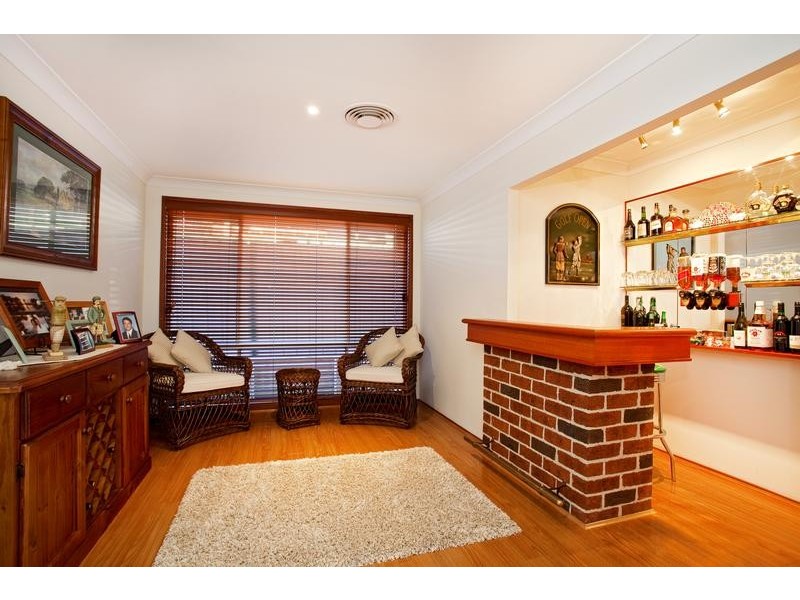 17 Marigold Close, Glenmore Park NSW 2745