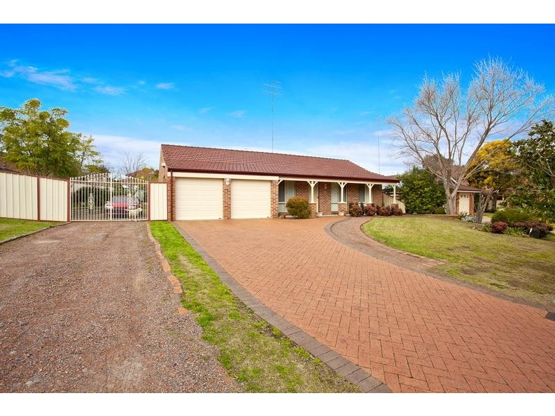 1 Parry Way, Glenmore Park NSW 2745