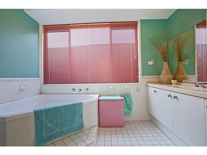 19 Marigold Close, Glenmore Park NSW 2745