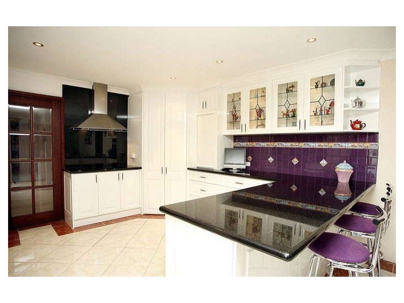 10 Womra Cres, Glenmore Park NSW 2745