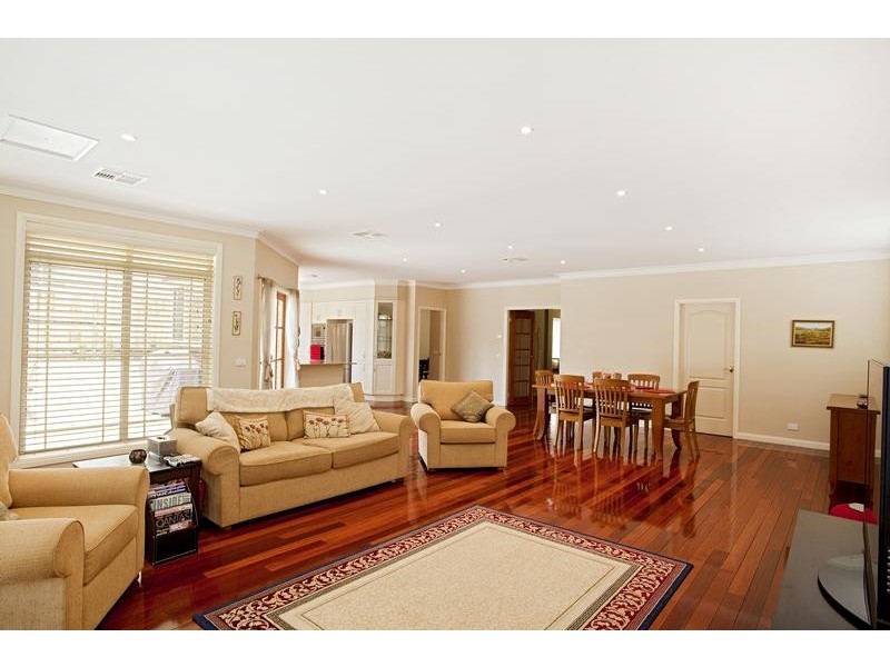 14 Woodbrook Grove, Glenmore Park NSW 2745