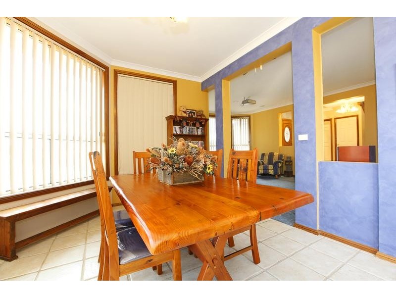 25 The Lakes Drive, Glenmore Park NSW 2745