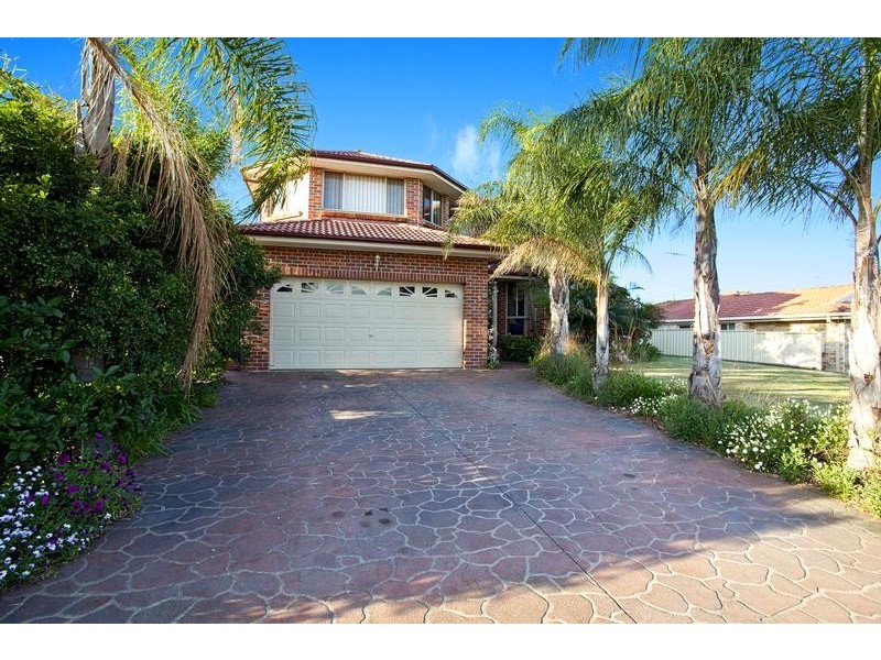 25 The Lakes Drive, Glenmore Park NSW 2745