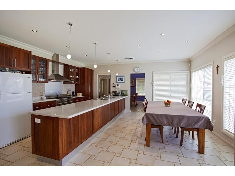 2 Karingal Court, Glenmore Park NSW 2745