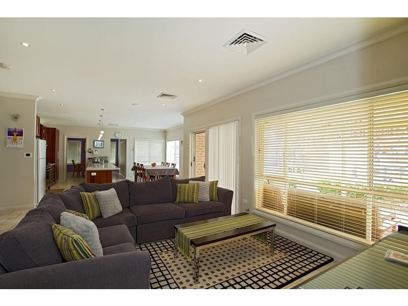 2 Karingal Court, Glenmore Park NSW 2745