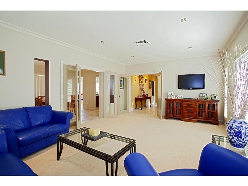 2 Karingal Court, Glenmore Park NSW 2745