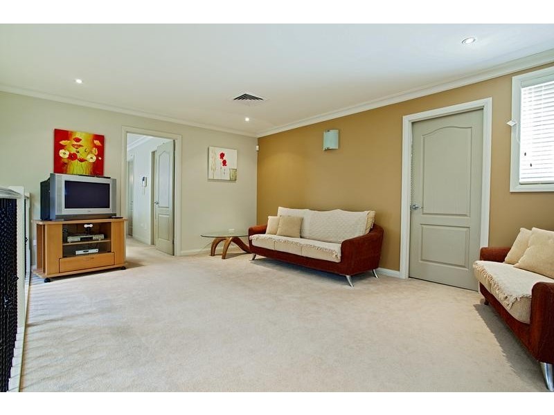 2 Karingal Court, Glenmore Park NSW 2745