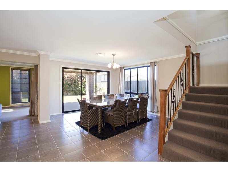 90 Ridgetop Drive, Glenmore Park NSW 2745