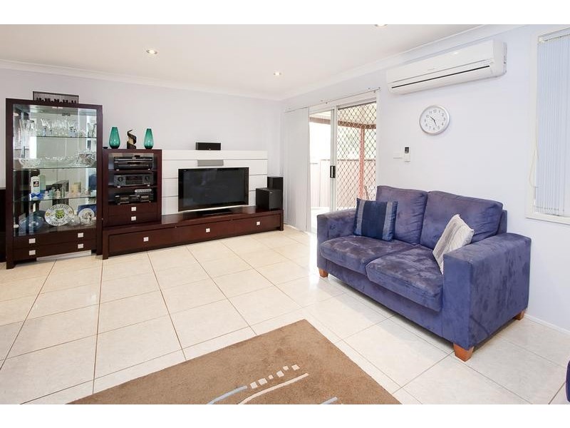 5 Cowan Place, Glenmore Park NSW 2745