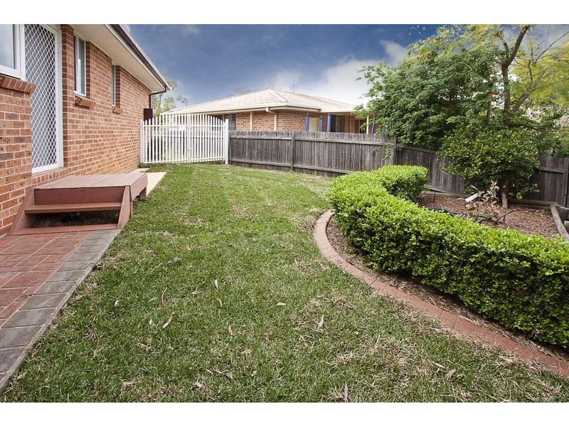 5 Cowan Place, Glenmore Park NSW 2745
