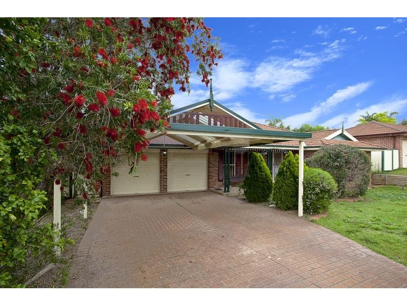 38 The Lakes Drive, Glenmore Park NSW 2745