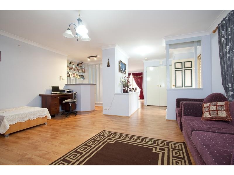 38 The Lakes Drive, Glenmore Park NSW 2745