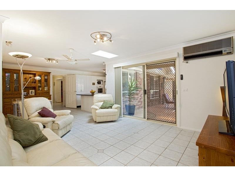 2 The Carriageway, Glenmore Park NSW 2745