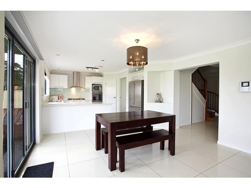 6 Bluestone Drive, Glenmore Park NSW 2745