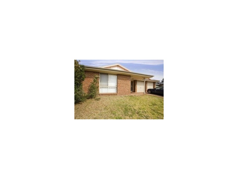 6 Muru Drive, Glenmore Park NSW 2745