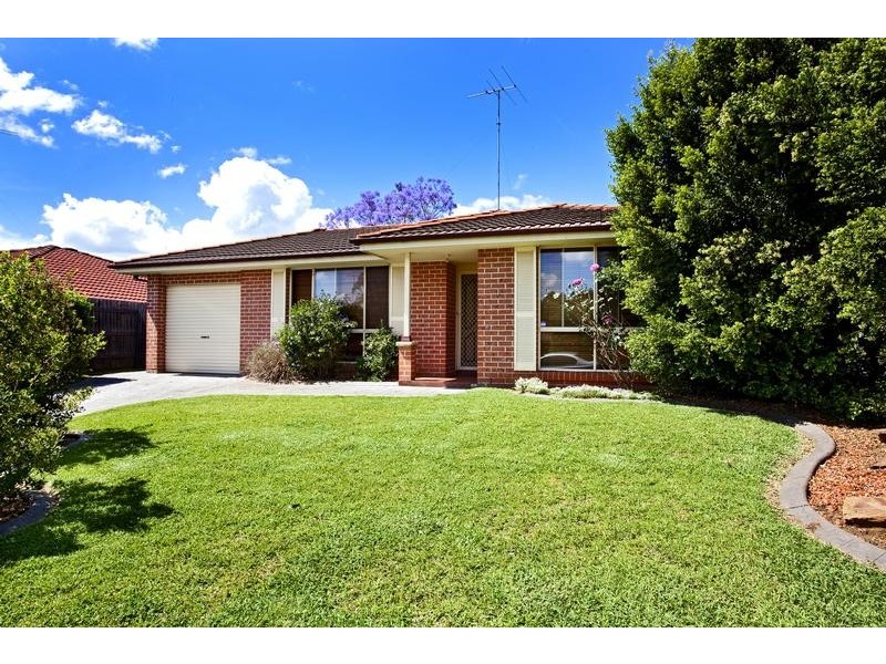 3 Spinosa Place, Glenmore Park NSW 2745