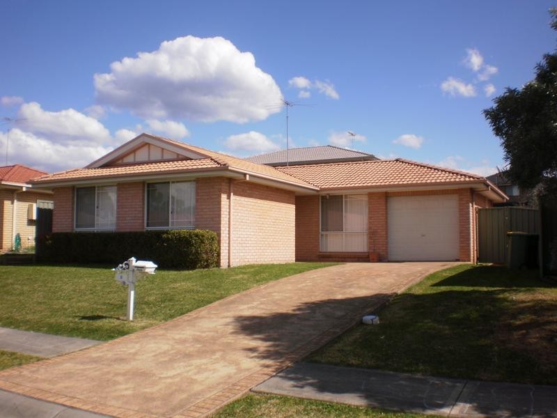 5 Wolara Ave, Glenmore Park NSW 2745