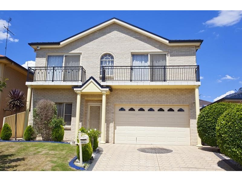 18 Lakewood Terrace, Glenmore Park NSW 2745