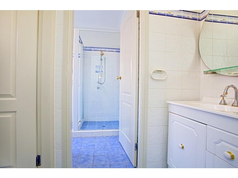 18 Lakewood Terrace, Glenmore Park NSW 2745