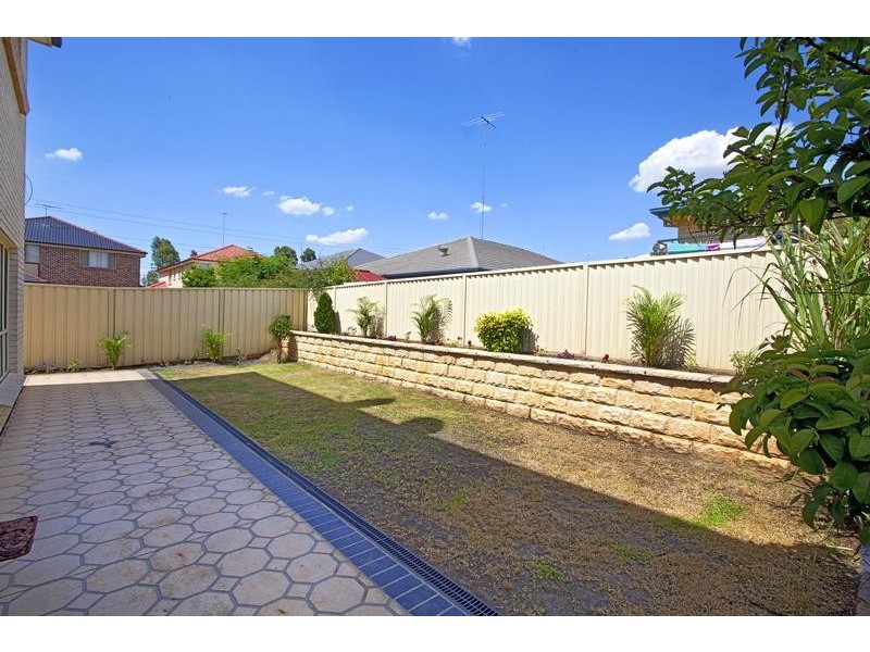 18 Lakewood Terrace, Glenmore Park NSW 2745