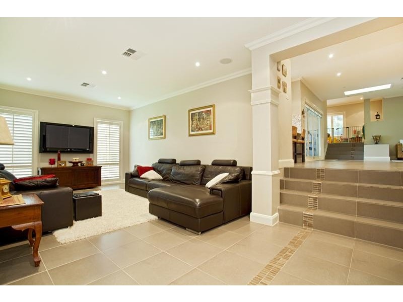 12 Woodbrook Grove, Glenmore Park NSW 2745