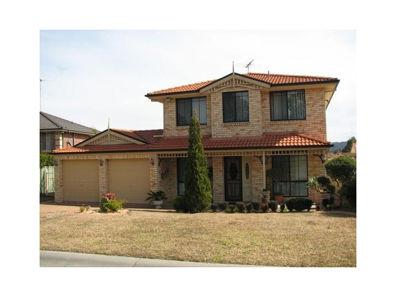 17 Ridgetop Drive, Glenmore Park NSW 2745