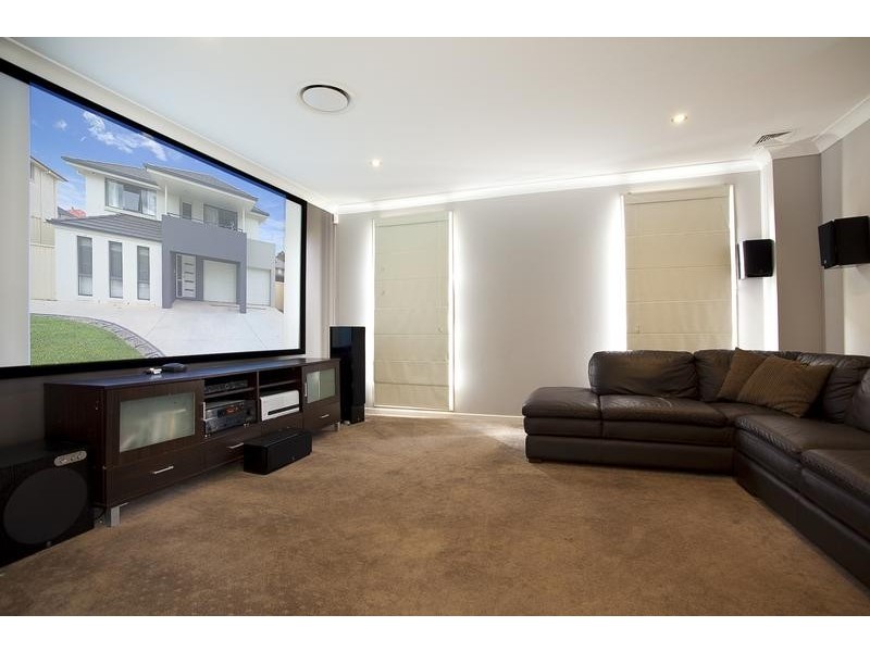 6 Bluestone Drive, Glenmore Park NSW 2745