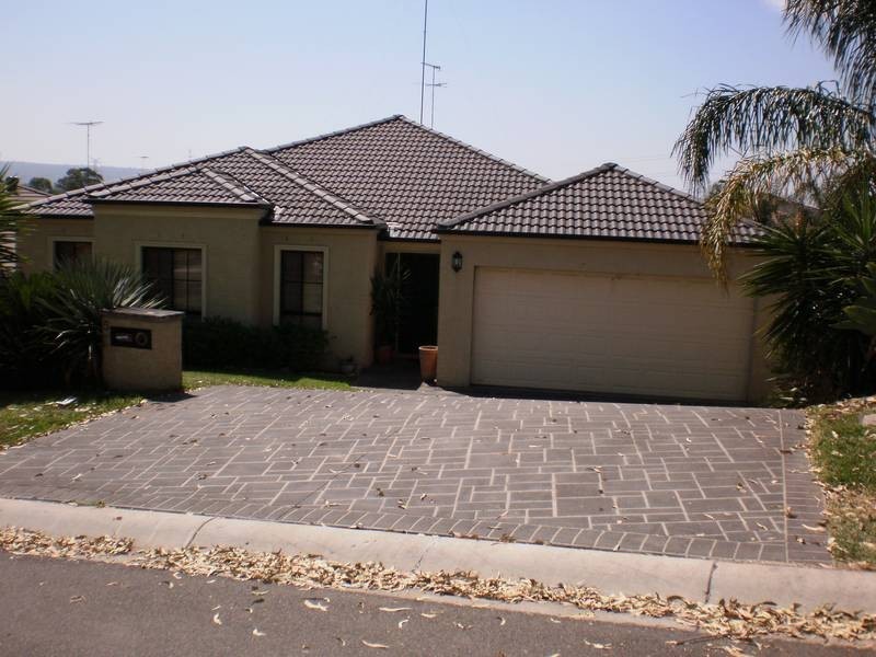 5 Bangaroo Drive, Glenmore Park NSW 2745