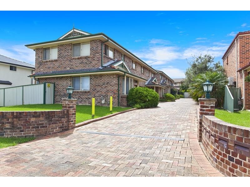 4/34 Luttrell Street, Glenmore Park NSW 2745