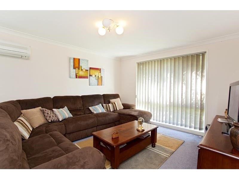 6 Schoolhouse Road, Glenmore Park NSW 2745