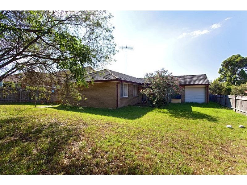 6 Schoolhouse Road, Glenmore Park NSW 2745