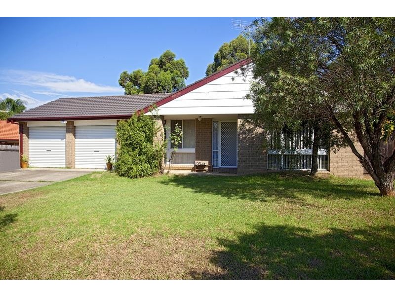 6 Schoolhouse Road, Glenmore Park NSW 2745
