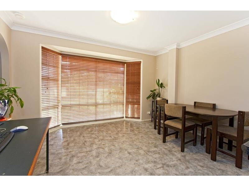 2/14a Stapley Street, Kingswood NSW 2747