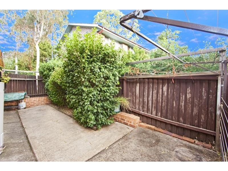 2/14a Stapley Street, Kingswood NSW 2747