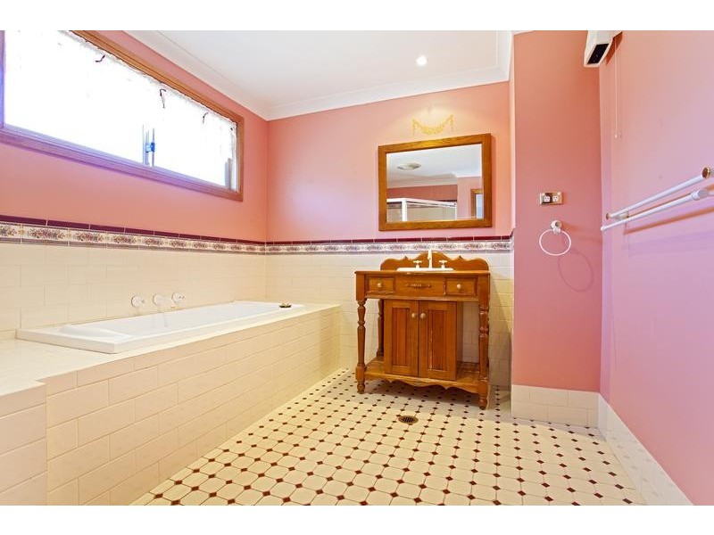 36 Waterford Way, Glenmore Park NSW 2745