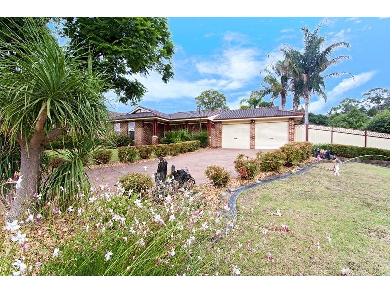 1 Budge Close, Glenmore Park NSW 2745