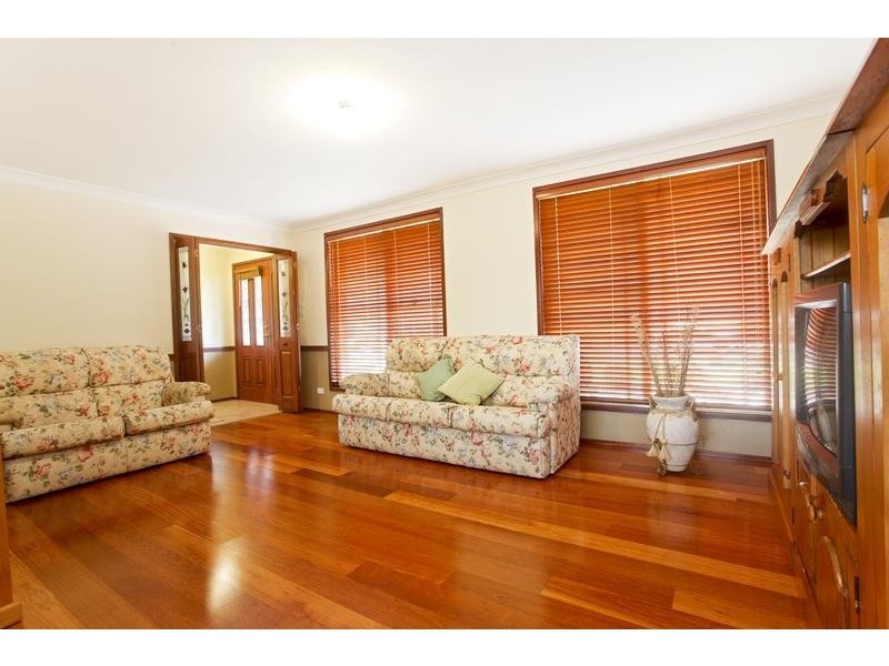 17 Camellia Avenue, Glenmore Park NSW 2745