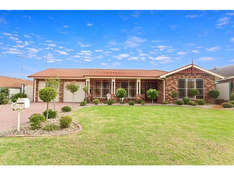 17 Camellia Avenue, Glenmore Park NSW 2745
